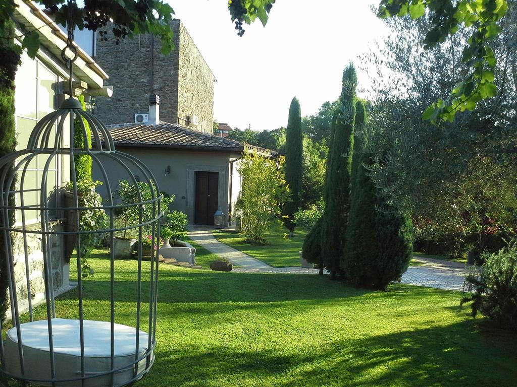 Residenza Teodorico Re B&B Viterbo Esterno foto
